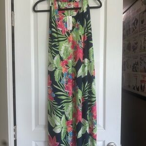 Floral Sleeveless Maxi dress.